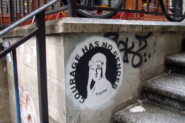 street art en face de la librairie à Paris 5e, cette semaine, photo Alina Reyes