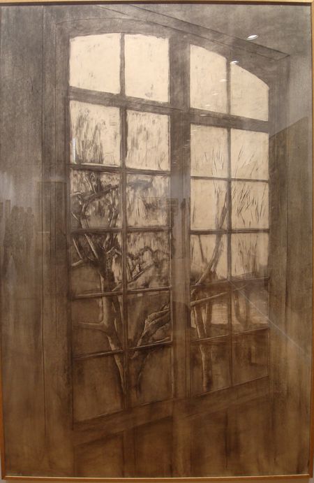 Gilles Seguela, "Arbres derrière la fenêtre", 2003. Fusain sur papier, 185x125 cm